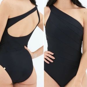 Summersalt Sidestroke One Piece One Shoulder Black Swimsuit NWOT size 8